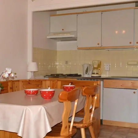 Cosy 6 Pers Avec Balcon Au Grand-bornand - Fr-1-241-205 Le Grand-Bornand